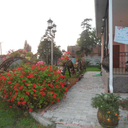 Alakhadze Galina Guest House المظهر الخارجي الصورة